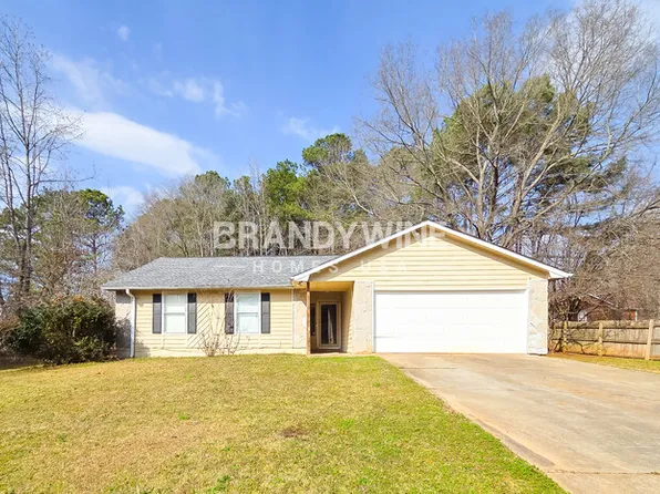 2900 Rosecommons Dr, Hampton, GA 30228