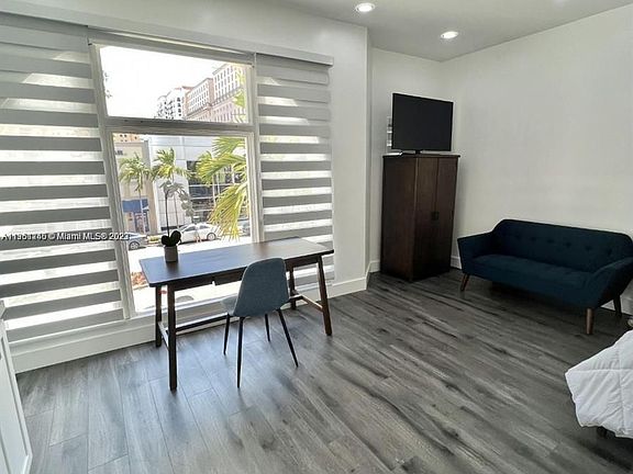 2nd image of 2314 Ponce De Leon Blvd #204