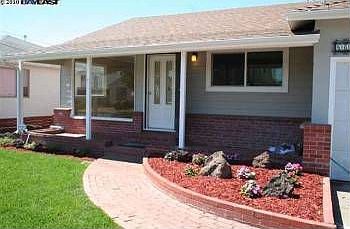 1st image of 869 Serra Dr