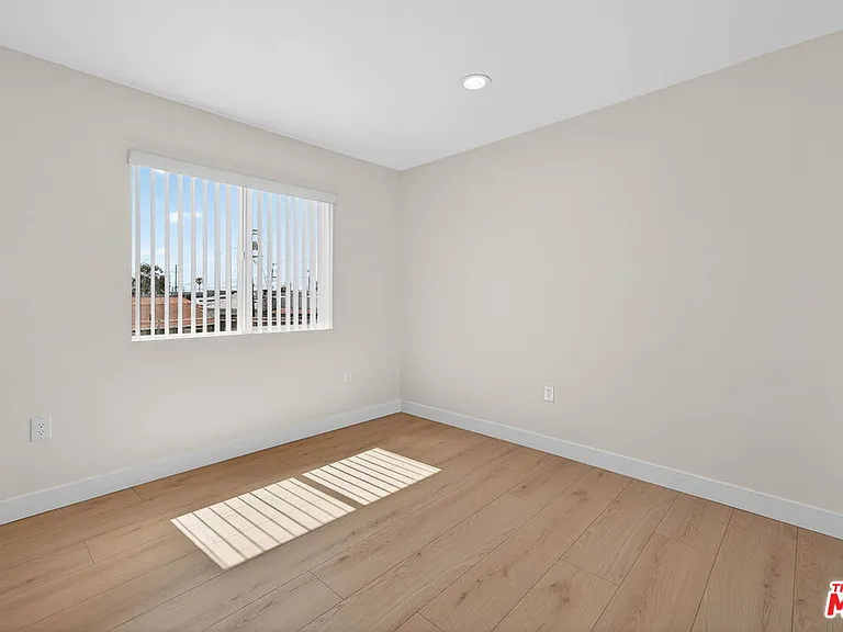 3436 Hunter St — Photo 39