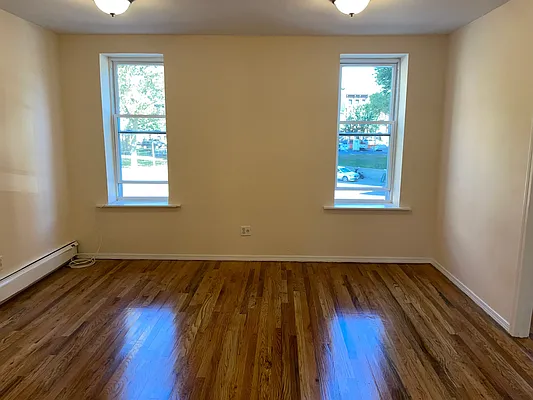 Rented by Fifth & Forever LLC | media 28