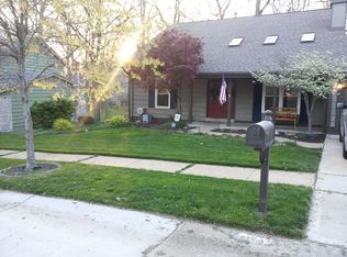 1472 Sandpointe Ct, Ballwin, MO 63021