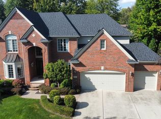 787 Inverness Ct, Troy, MI 48083