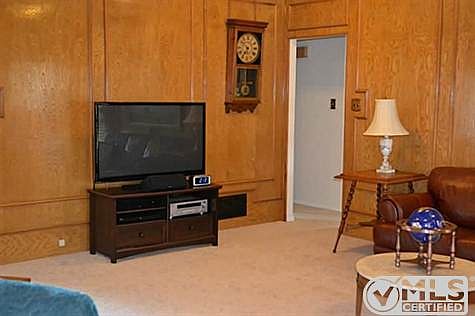 4th image of 3704 Brookglen Dr