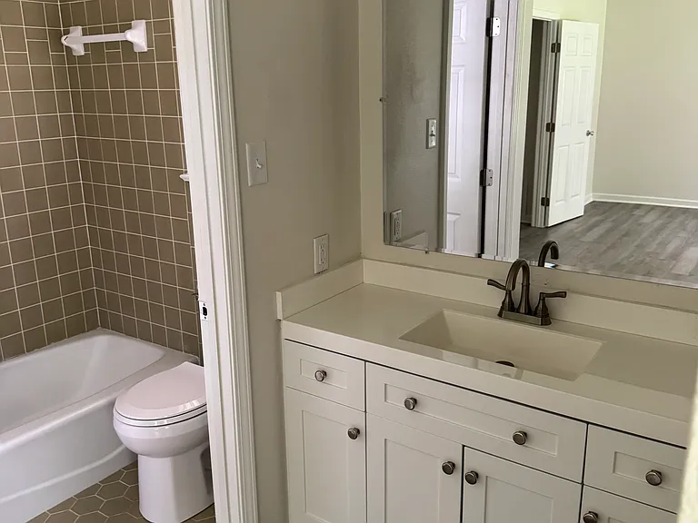 219 Wildwood Dr — Photo 13