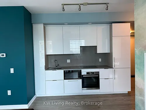 28 Freeland St #2904 Photo 1