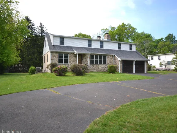 621 Norristown Rd, Horsham, PA 19044