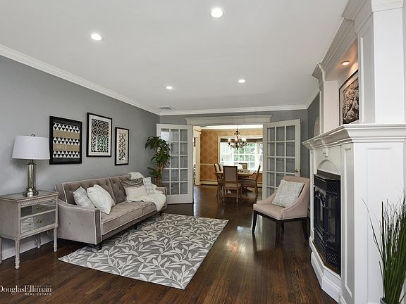 3rd image of 70 Willow St