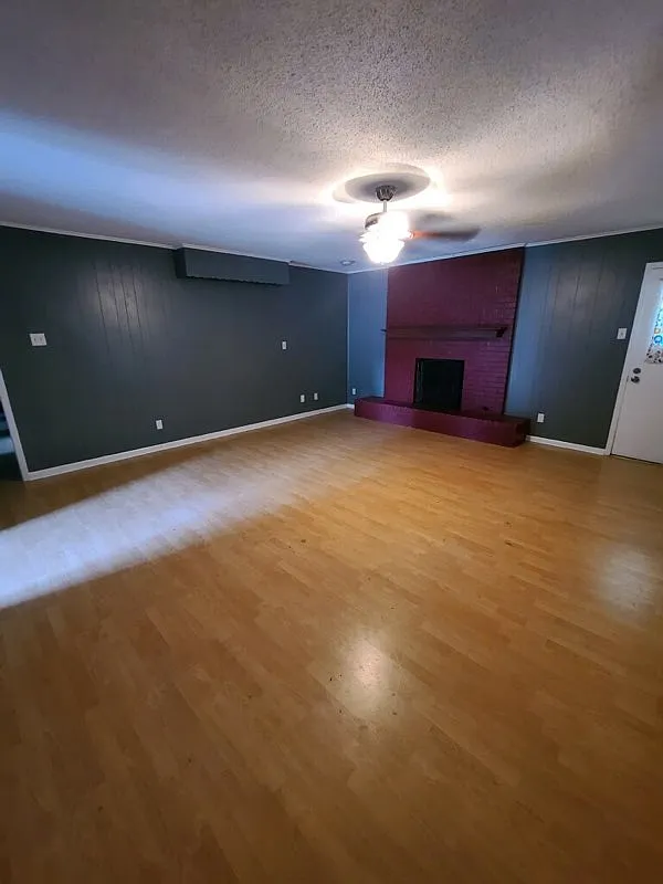 3 bed, 1792 sqft, $1,995 — Photo 3