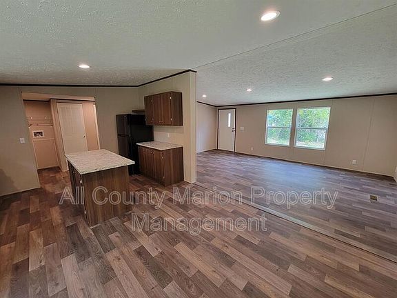 5th image of 11392 NW 16th Pl