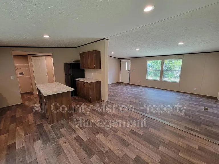 11392 NW 16th Pl — Photo 5
