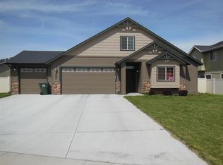 1483 Poplar Ave, Fruitland, ID 83619