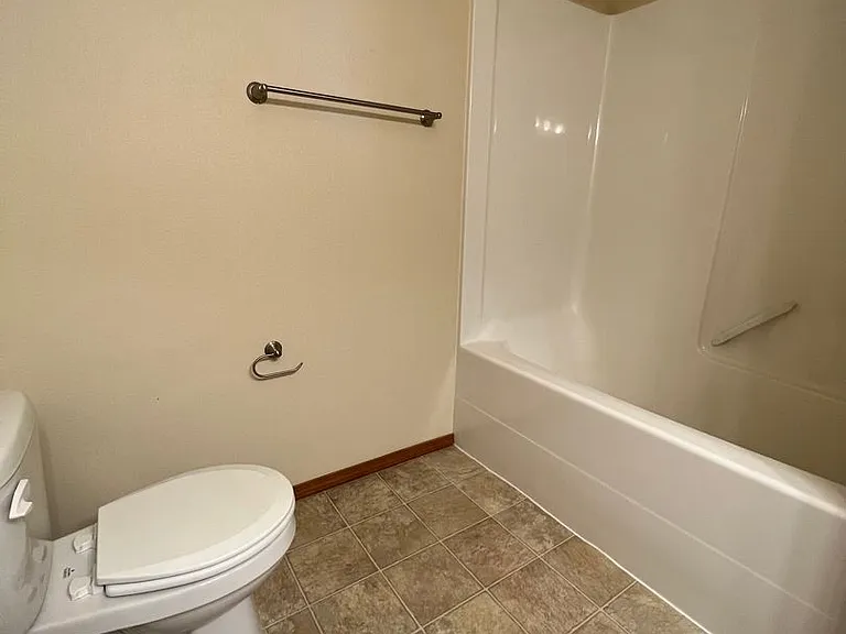 417 SW Pemberly Loop — Photo 17