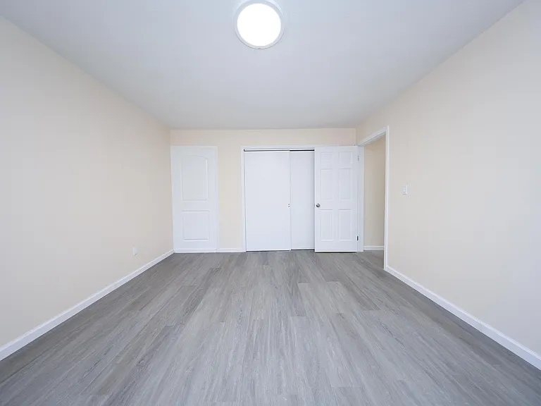 275 Katan Ave #1 — Photo 8