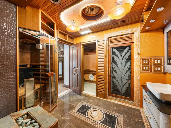 1225 River Road image 25 of 41