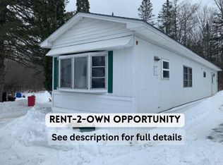 5 Maple St #6, Baileyville, ME 04694