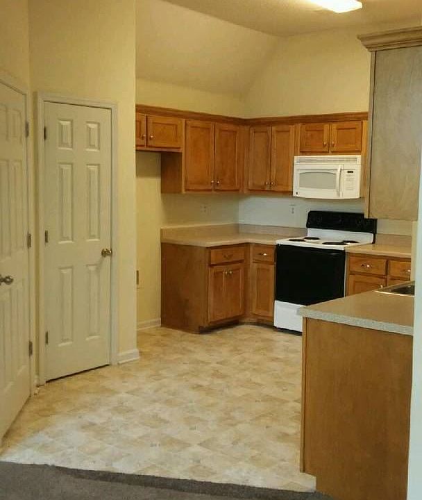 2nd image of 8993 Savannah Ridge Dr
