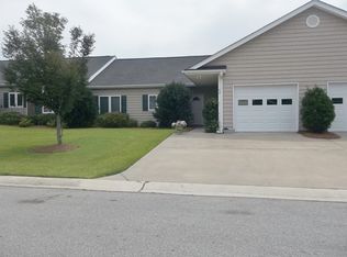 42 Forest Oaks Dr, Southport, NC 28461