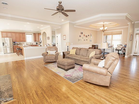 4th image of 312 Millstone Ln