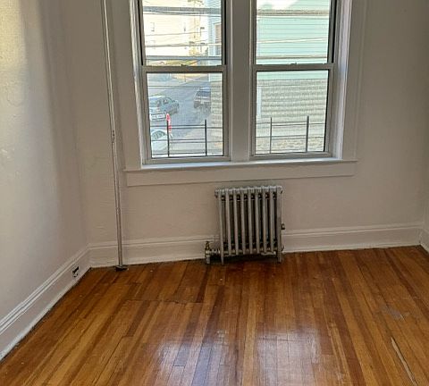 3rd image of 1 Cliff St #2F