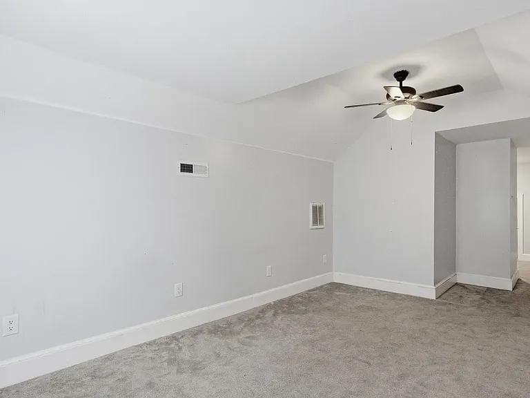 1409 Rhem Ave — Photo 15