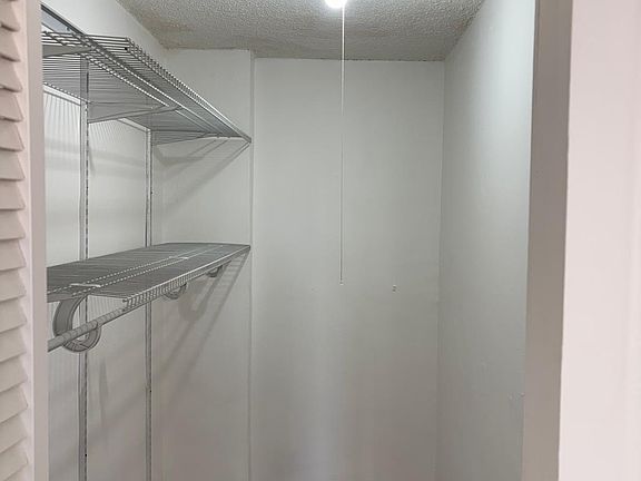 walk in closet
