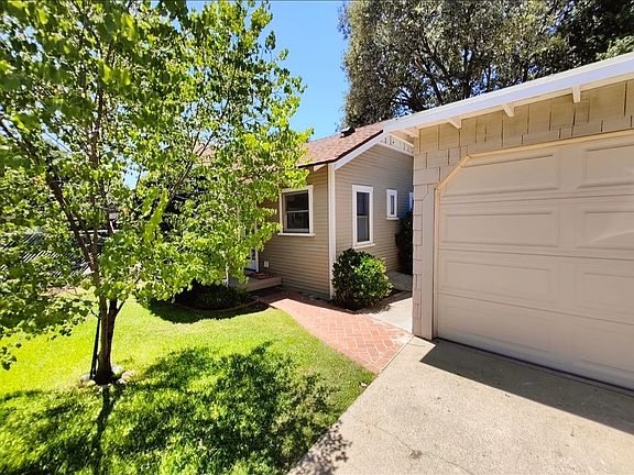 2nd image of 103 S Meridith Ave