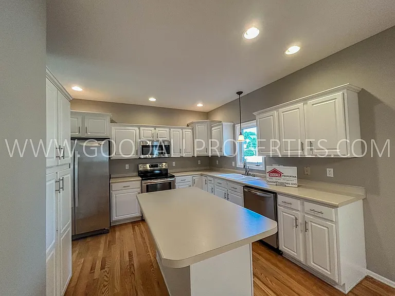 7873 Dakota Cir — Photo 3
