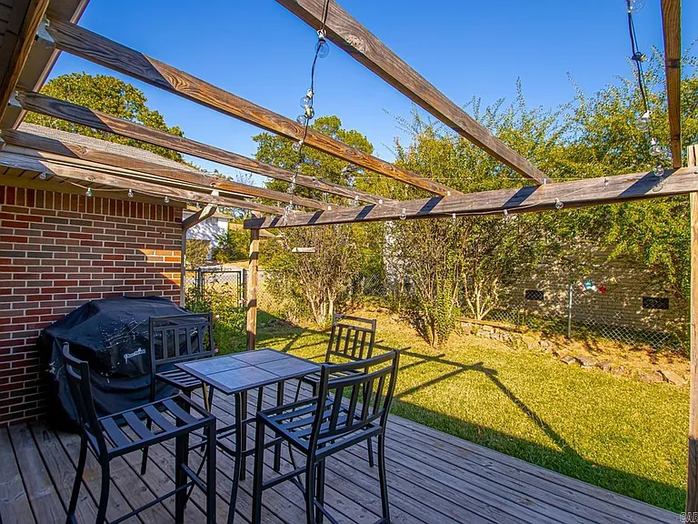 7001 Blue Bird Dr — Photo 34