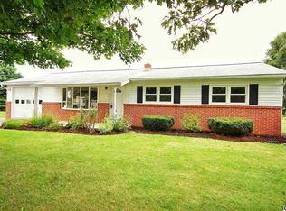 35 Ridge Dr, Carlisle, PA 17015