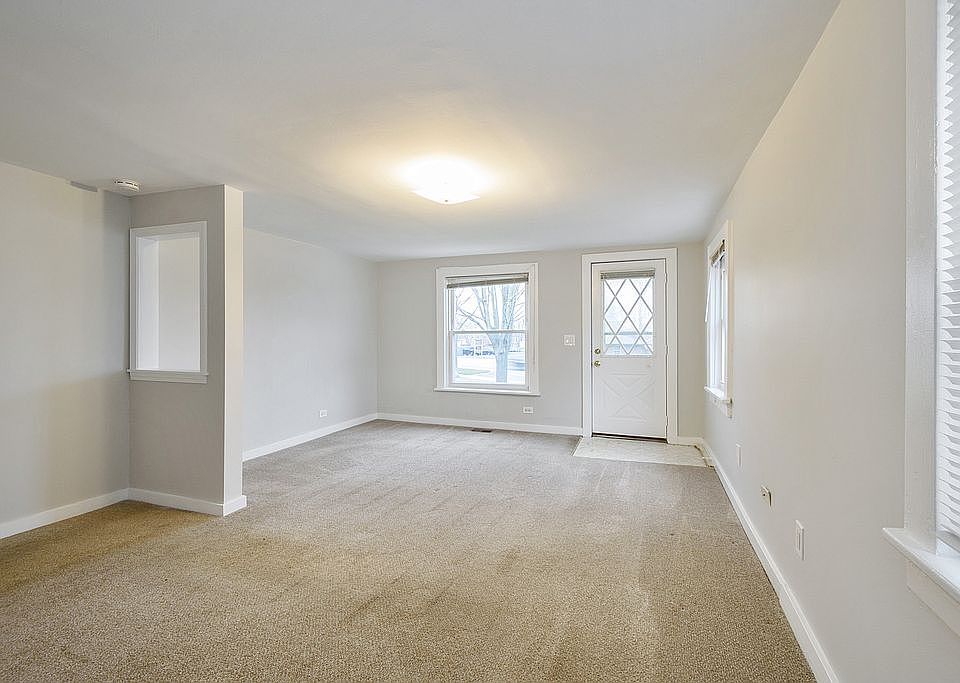 Unit 1: Living Room