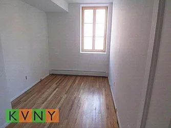Rented by KVNY Soho