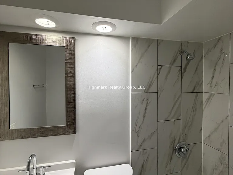 6830 N Sheridan Rd #251A — Photo 7