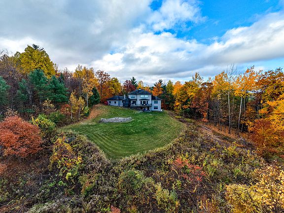 5th image of 43 Virginia Dr