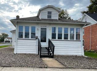 348 Oak St, Jersey Shore, PA 17740