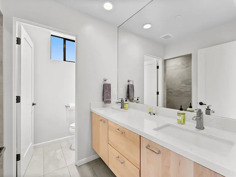 3928 Haines St — Photo 18