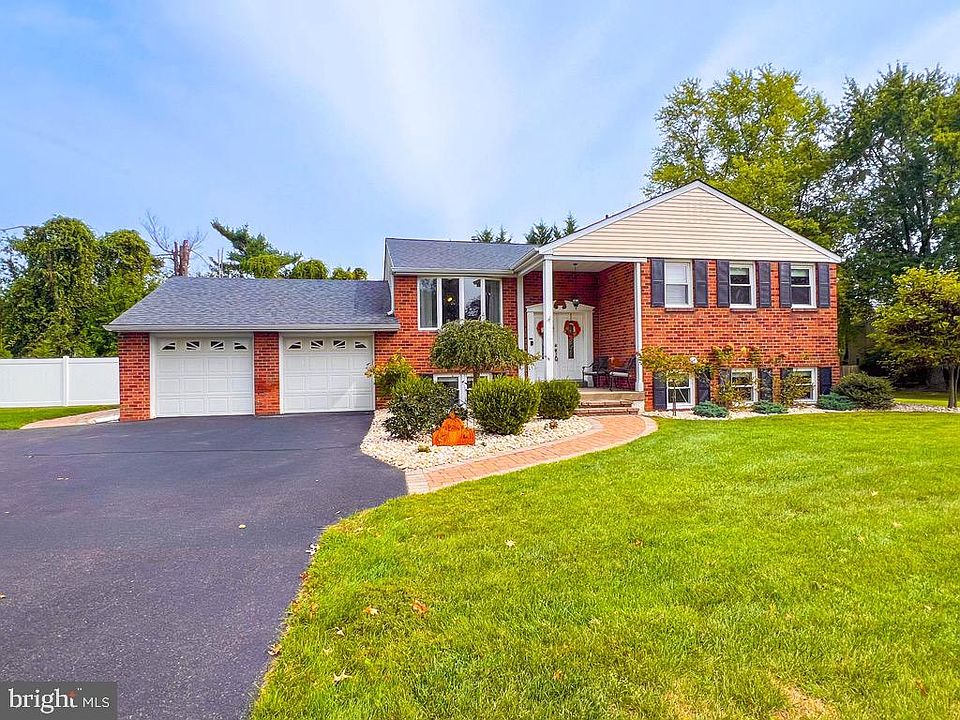 1st image of 55 Mount Pleasant Dr
