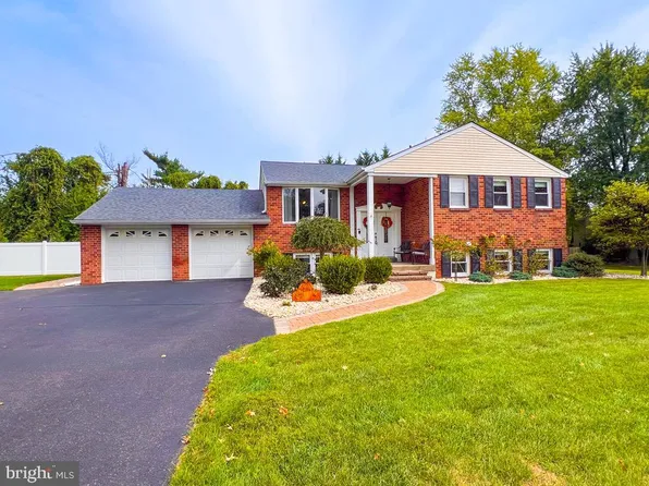 55 Mount Pleasant Dr, Churchville, PA 18966