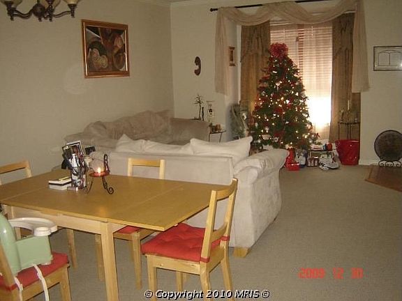 4th image of 306 Dundee Pl