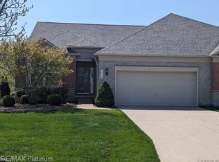 3864 Rainier Dr, Howell, MI 48843