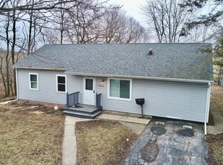 22101 Brookwood Dr, Sauk Village, IL 60411