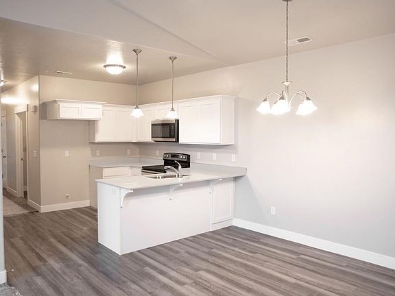 2nd image of 501 N 360 W #501