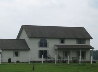 215 Rr 4, Fairfield, IL 62837
