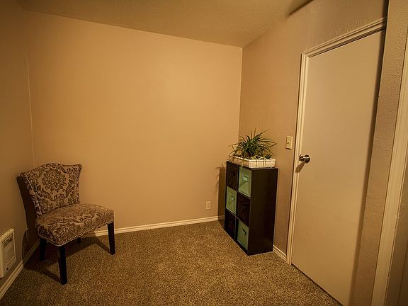 5th image of 2923 E 15th Ave