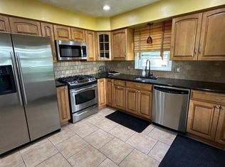 739 Burnside St FLOOR 1, Orange, NJ 07050