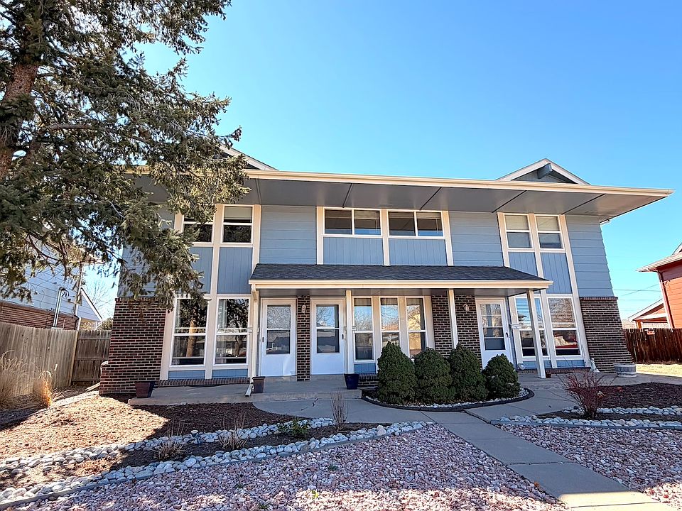 In front of the triplexes, unit 9 is the left-hand side unit.