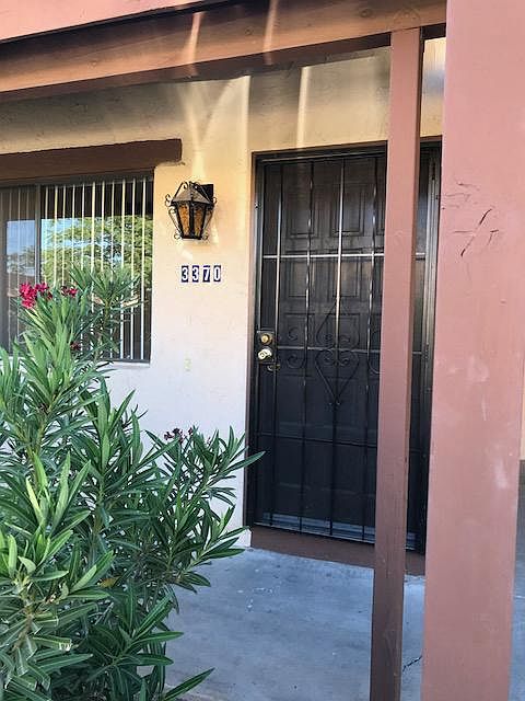 1st image of 3370 E Blacklidge Dr