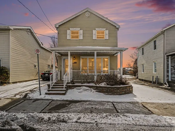 1178 Main St E, Hawkesbury, ON K6A 1C1