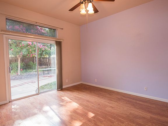 4th image of 1456 Lorimer Way