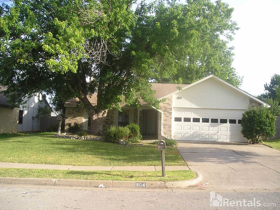 1st image of 804 Edgemont Dr